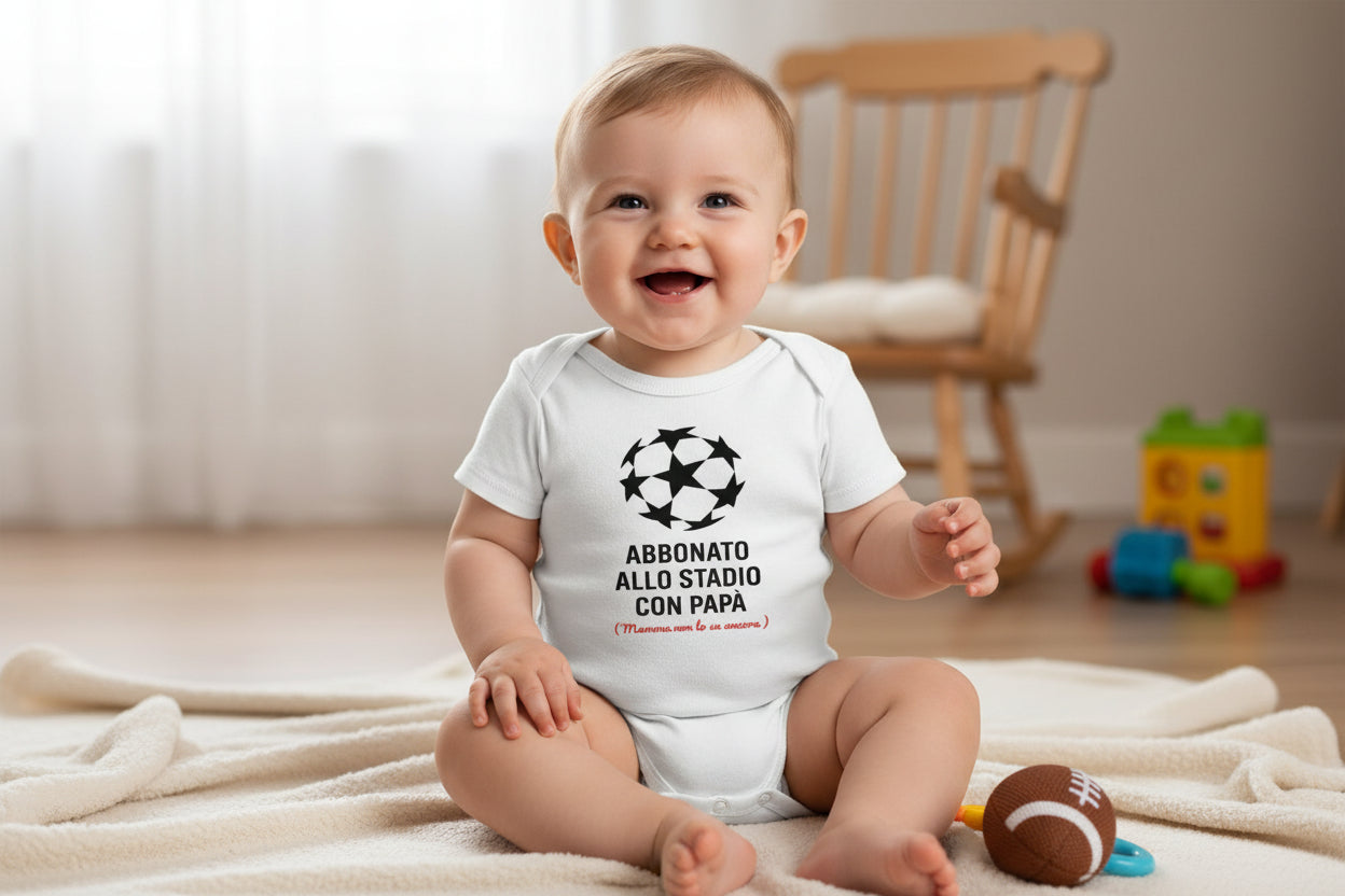 Body neonato bianco divertente cotone bio regalo calcio papà scritta abbonato allo stadio e pallone champions
