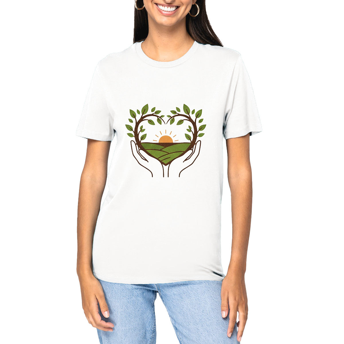 T-shirt bianca in cotone biologico spesso con stampa mani a cuore che proteggono la natura, abbigliamento sostenibile GOTS Pianeta Wow.